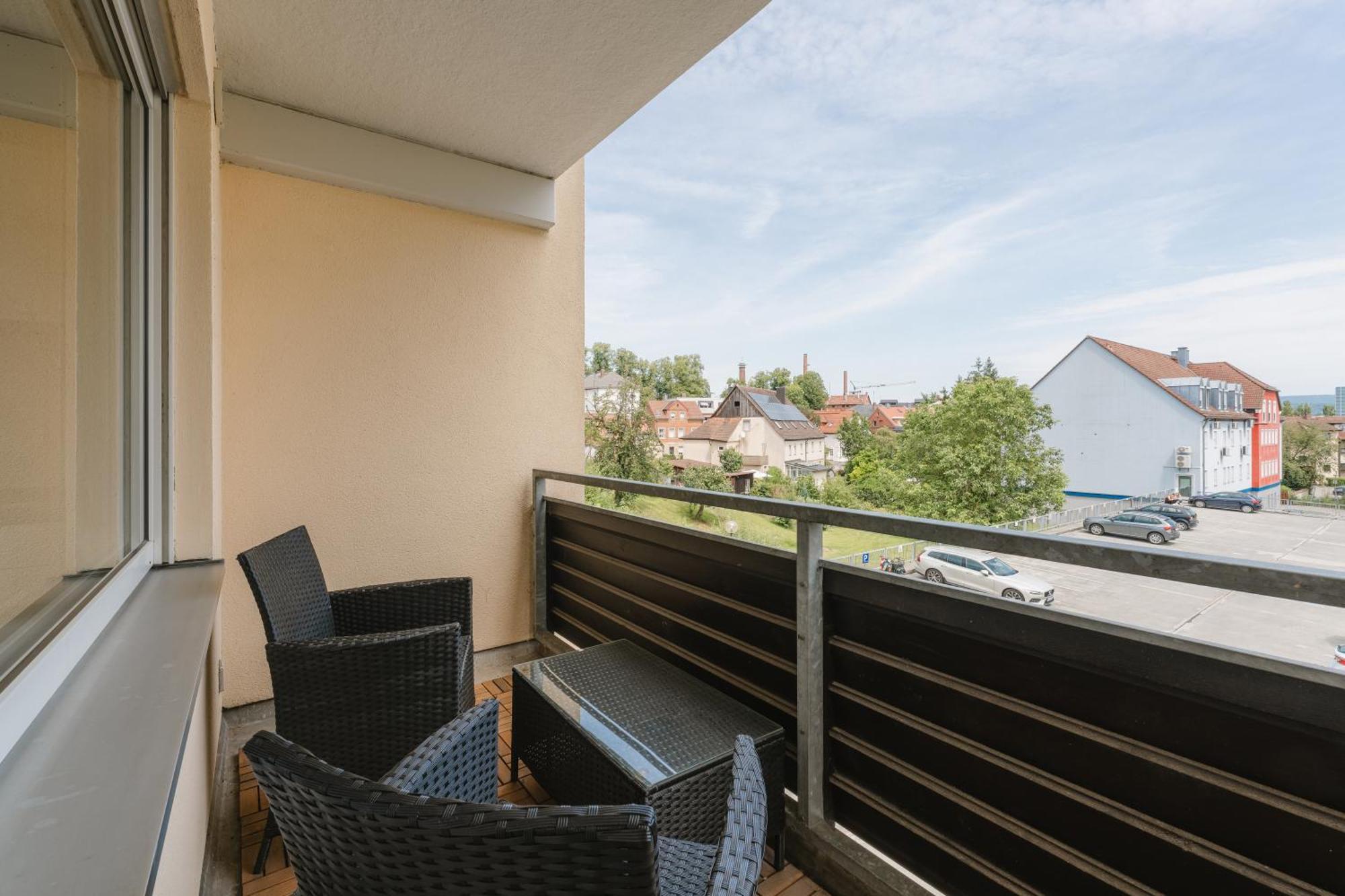 Exklusiv & Zentral: 1-Zi. Apartment Mit Balkon Stellplatz Bayreuth Bagian luar foto
